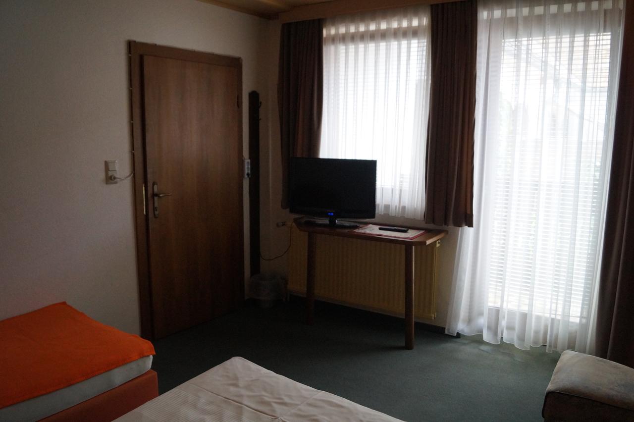 Gasthof Zum Hirschen Burgau Exteriör bild