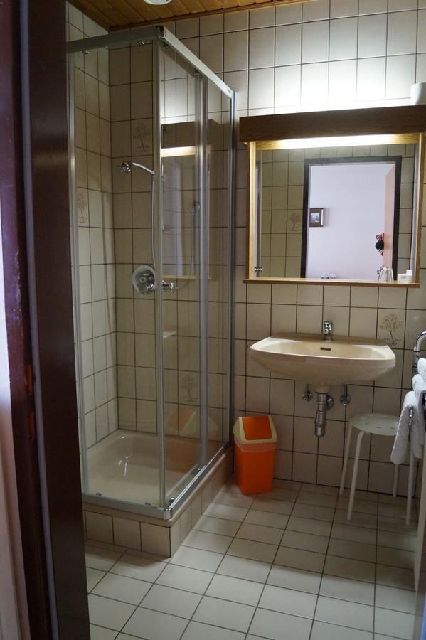 Gasthof Zum Hirschen Burgau Exteriör bild